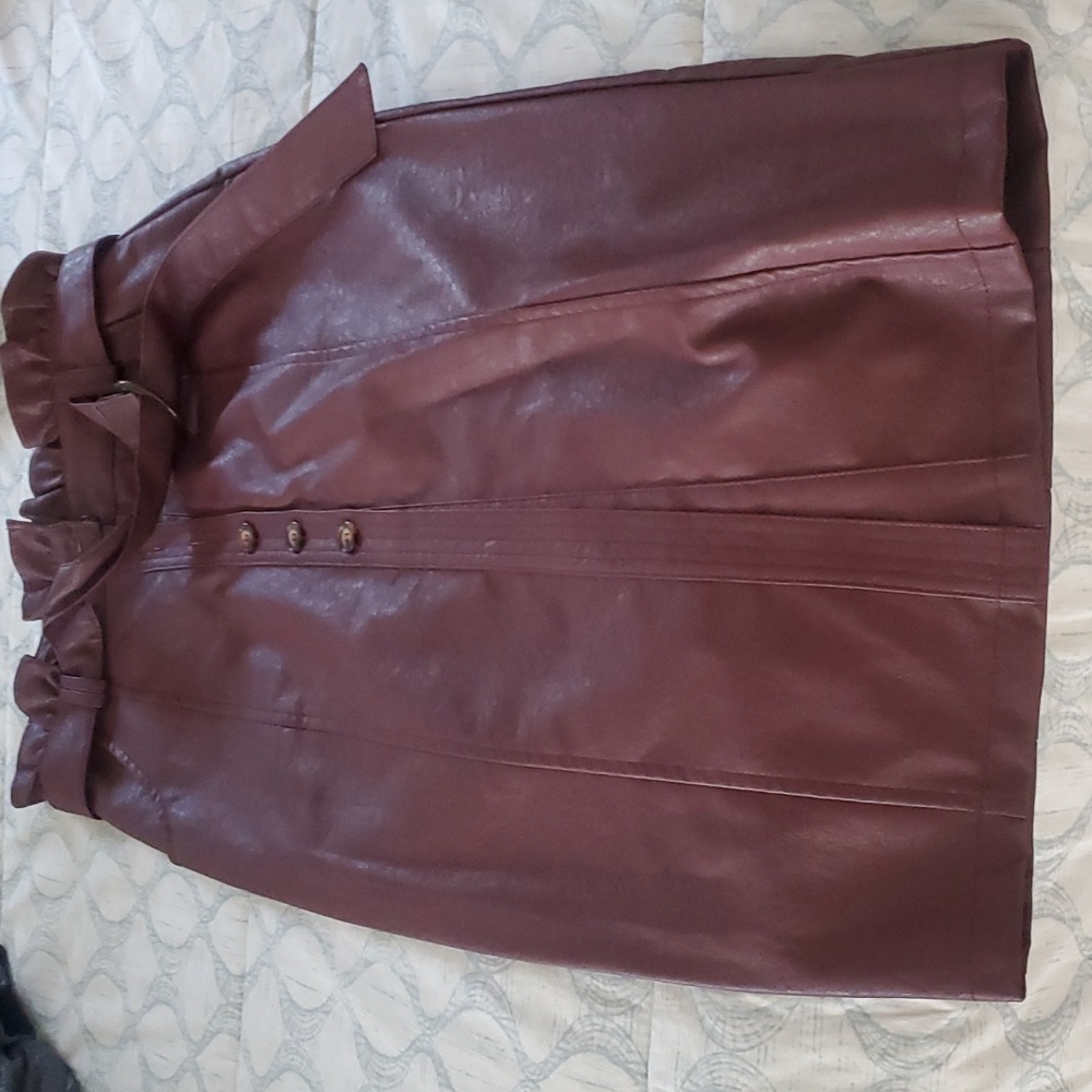 Boohoo Faux Paperbag Leather Skirt - Size 4 - Burgundy